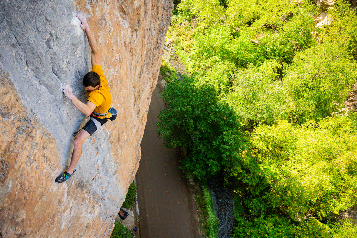 Rifle Mountain Park: Sport Climbing Trip with Denver Mountain Guiding